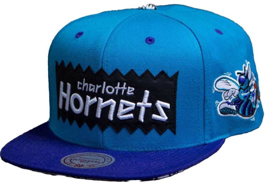 Mitchell & Ness Charlotte Hornets STA3 Wool Snapback Cap Teal/Purple