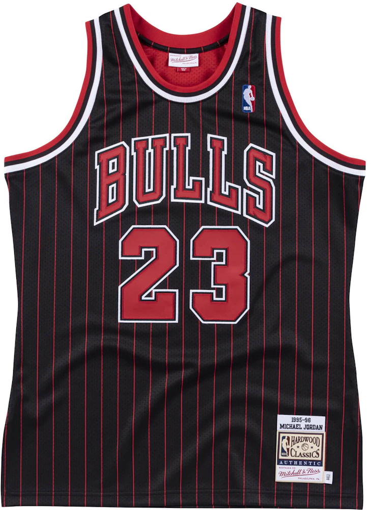 Mitchell & Ness Chicago Bulls 1995-96 Michael Jordan Authentic Jersey Black  Men's - SS23 - US