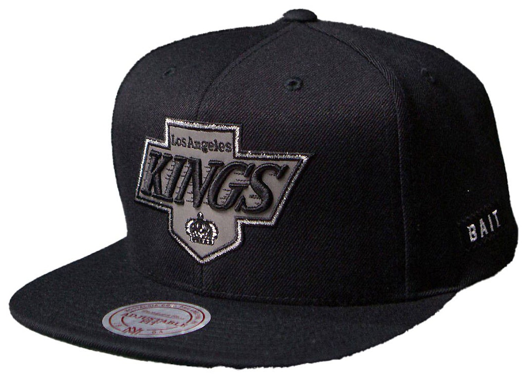 Pre-owned Mitchell & Ness Los Angeles Kings Classic Chevron Snapback Cap Black/grey
