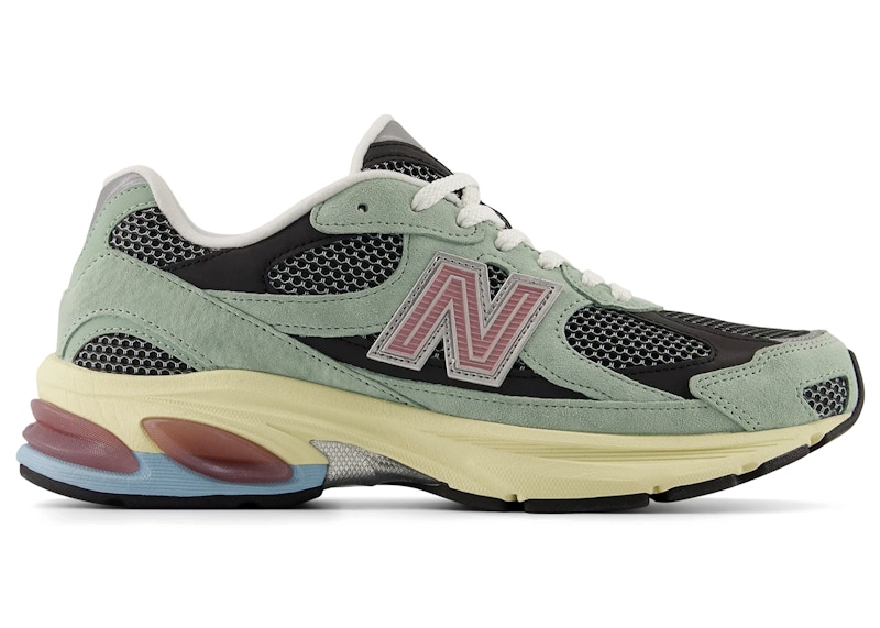 Men's New Balance 2010 Sneakers in Mosaic Green/Rosewood