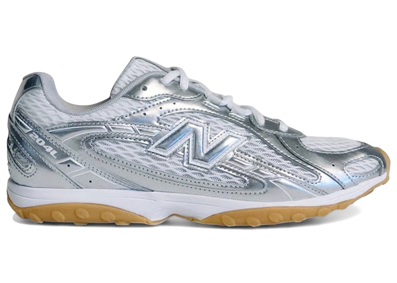Men's New Balance 204L Sneakers in Silver Metallic/Gum