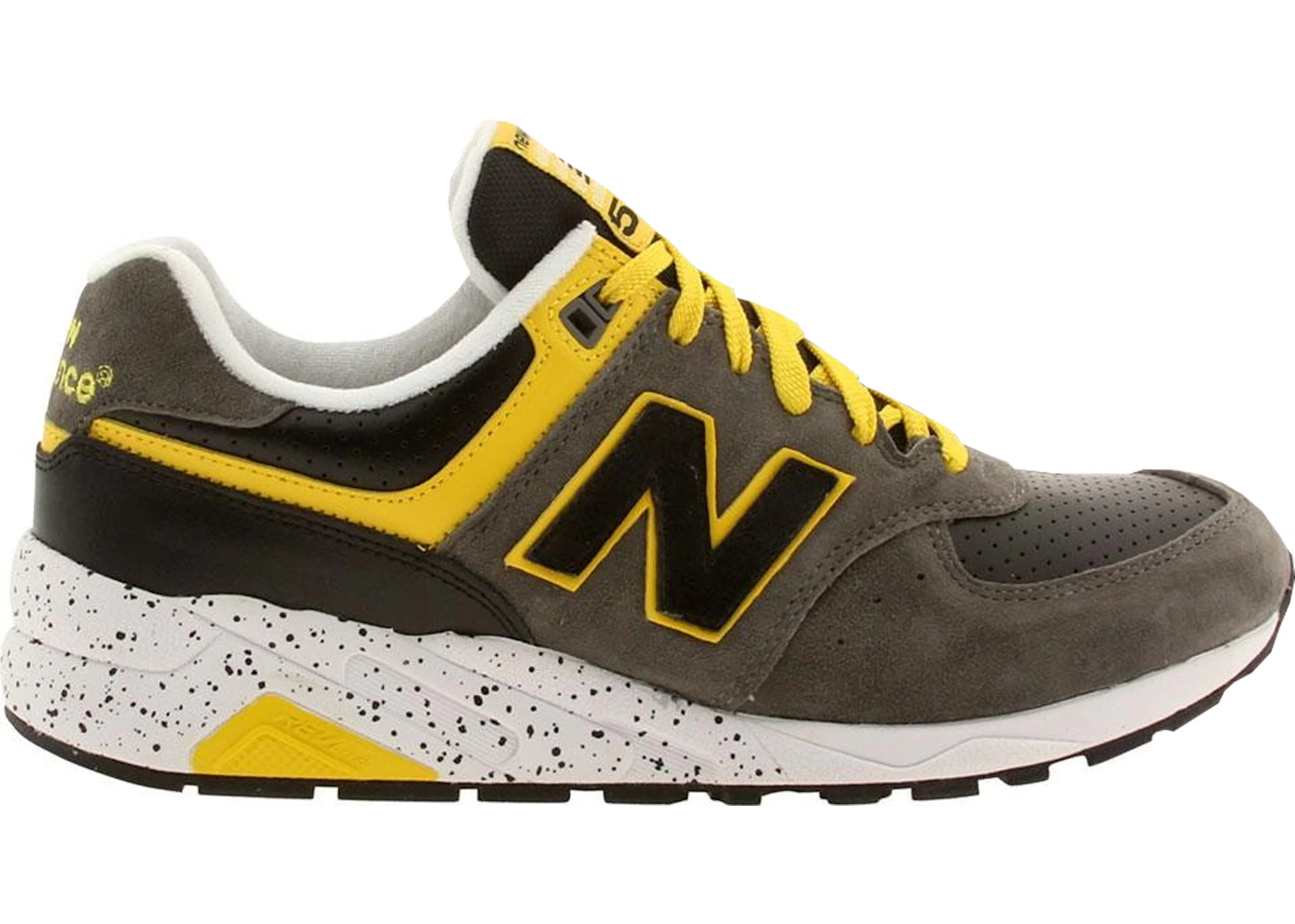 New Balance 572 Halloween