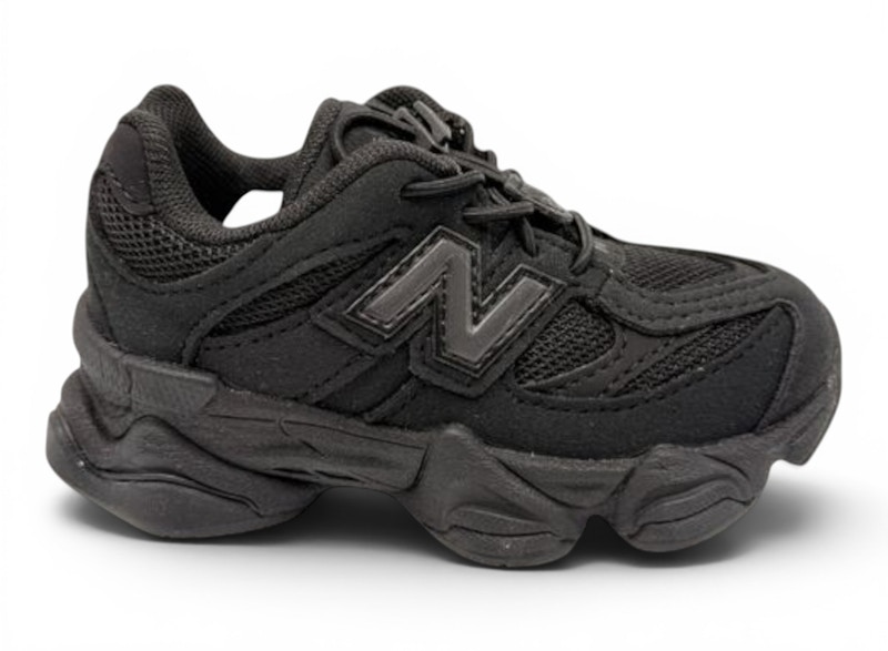 New Balance 9060 Sneakers in Black/Phantom
