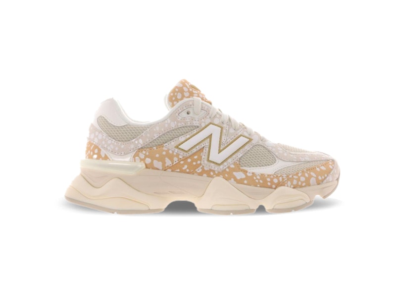 Men's New Balance 9060 Sneakers in Toasted Sesame