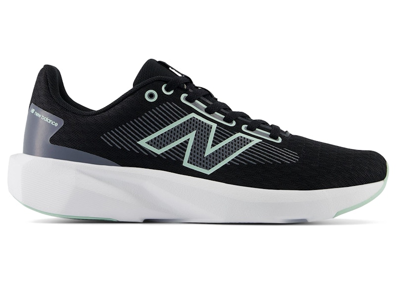 New Balance Fresh Foam 413 v3 (Women's) Sneakers in Black