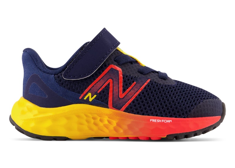 Pre-owned New Balance Fresh Foam Arishi V4 Bungee Lace Sneakers In Team Navy Blue/electric Red/egg Yolk