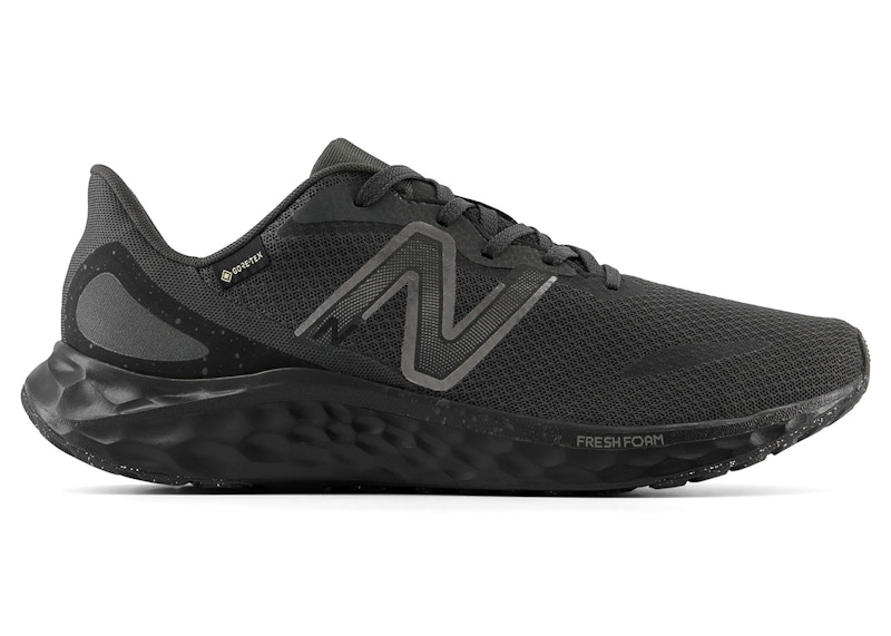 Pre-owned New Balance Men's  Fresh Foam Arishi V4 Goretex Sneakers In Black