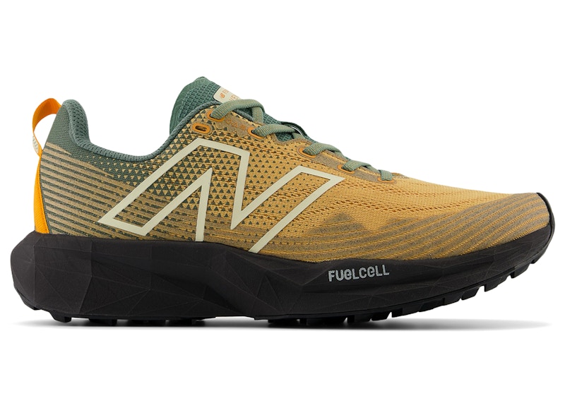 Men's New Balance FuelCell Venym Juniper Sneakers in Dried Apricot/Black Cement/Dark Juniper