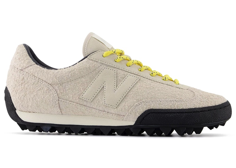 Men's New Balance Gator Run Sneakers in Star Burst/Sea Salt
