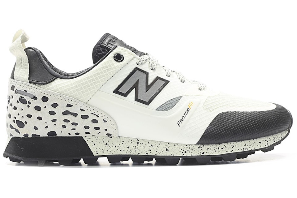 New Balance Trailbuster Undefeated White