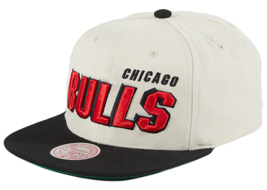 BLACK Chicago Bulls schwarz Mitchell & Ness Strapback Cap 