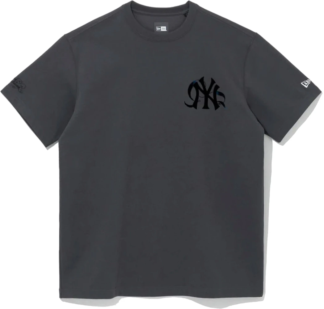 New Era x BTS x MLB Black Swan New York Yankees T-Shirt Charcoal - SS22 ...