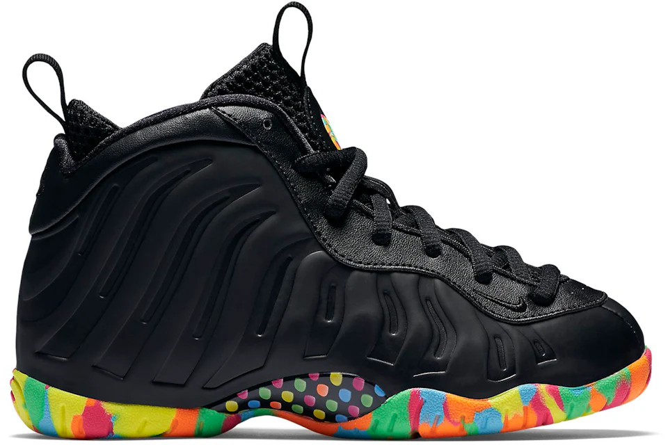 Black nike top air foamposite