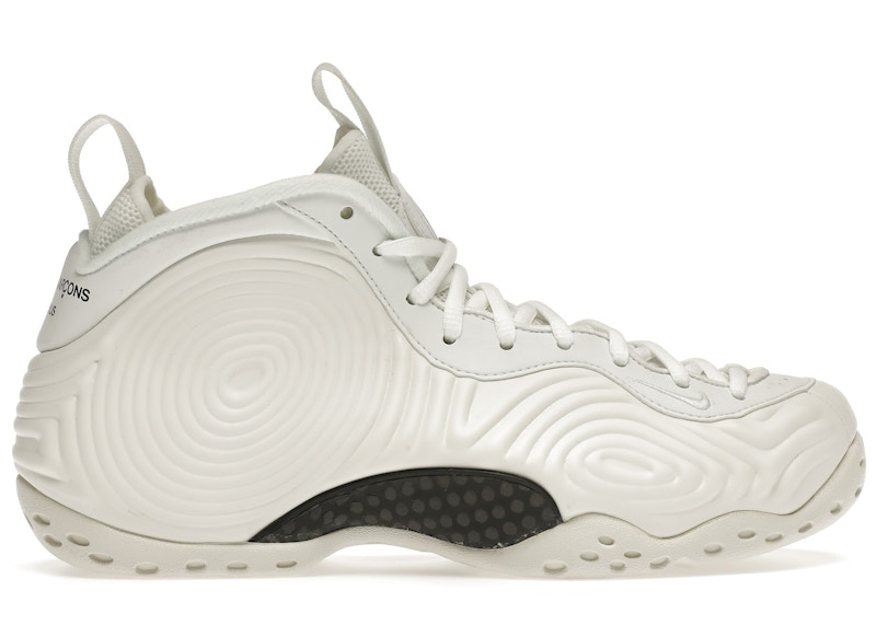 Nike Air Foamposite One White and Black箱無し