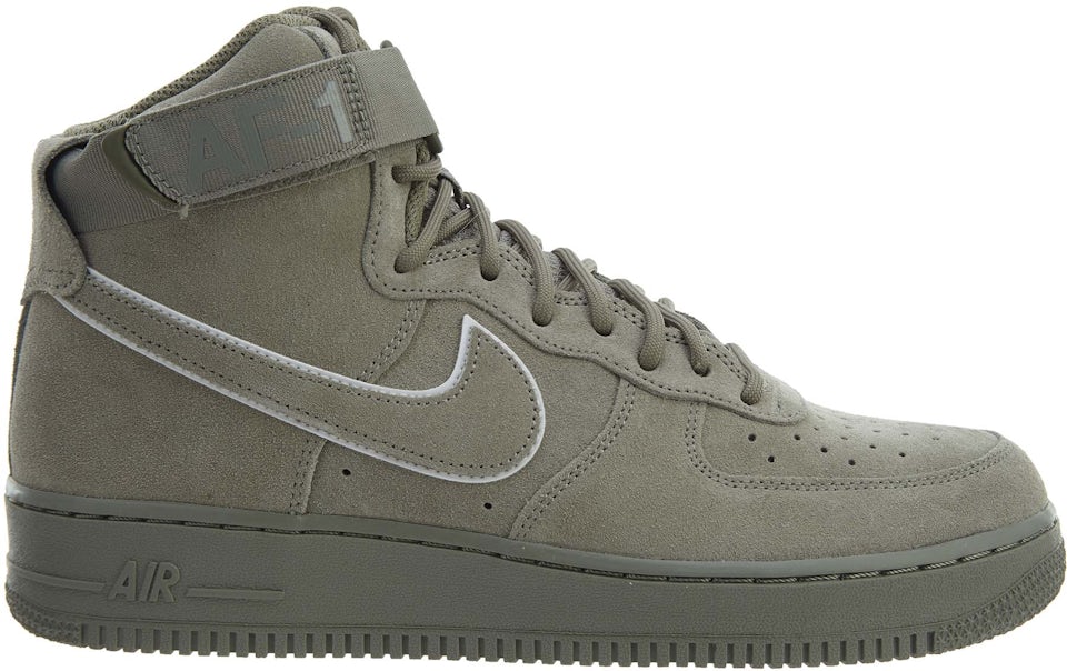 Nike Air Force 1 High '07 LV8 Men's Shoes.