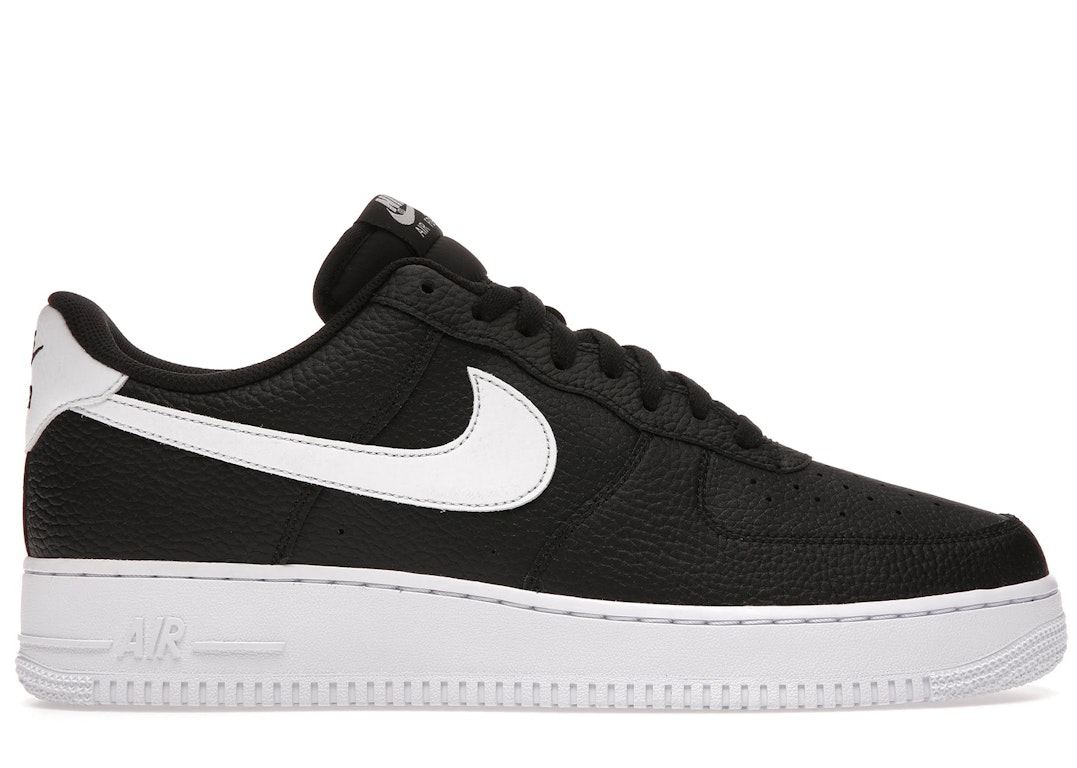 Pre-owned Nike Air Force 1 Low '07 Black White Pebbled Leather In Black/white