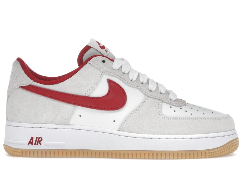 靴 NIKE AIR FORCE 1 '07 PLAYERS Varsity Red Nike Air Force 1 (AF1) Low 07 LV8 Sport NBA Varsity Red