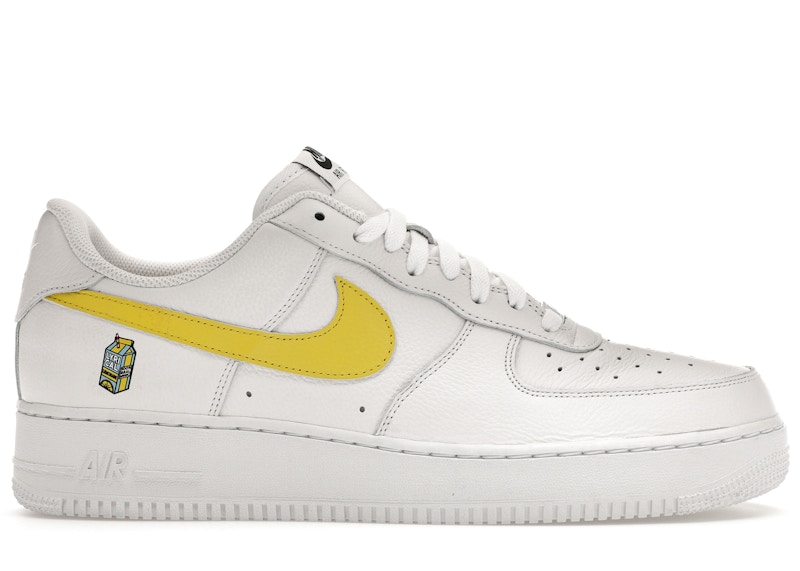 Nike air force 1 hotsell yellow tick