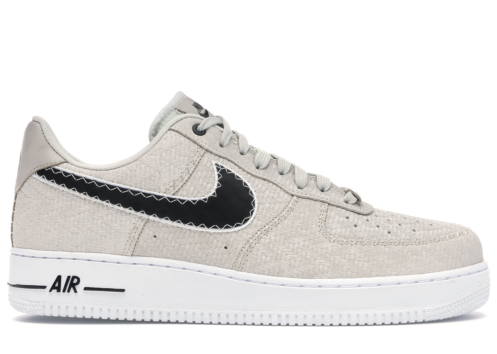 2018 nike air force 1 low in white and black for sale