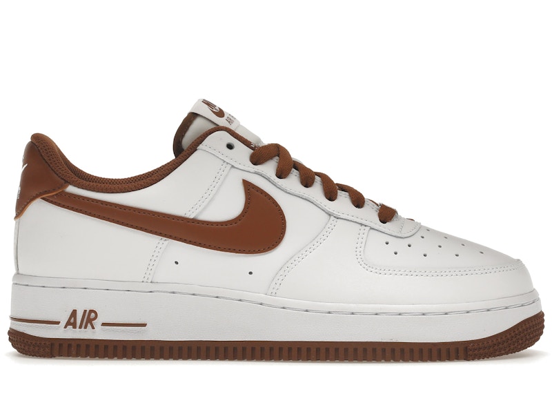 スニーカーNike Air Force 1 low/pecan エアフォース　ピーカン