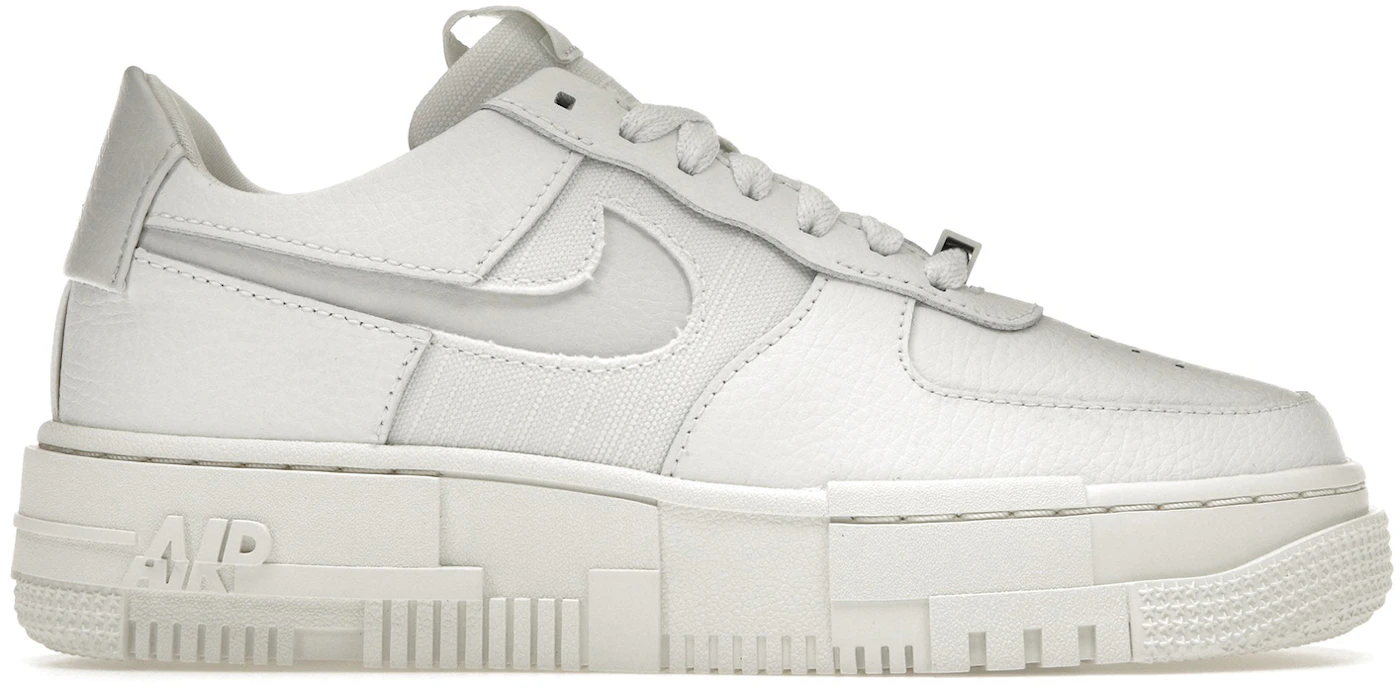 Nike Air Force 1 Pixel Black/White - Sneaker District