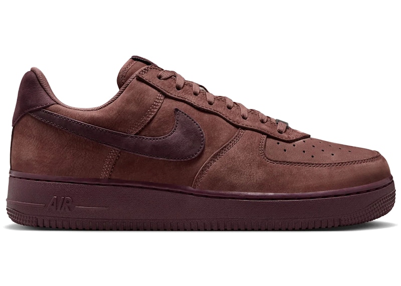 Men's Nike Air Force 1 Low Retro Premium QS Mahogany Badgeless Sneakers in Red Sepia/Red Mahogany