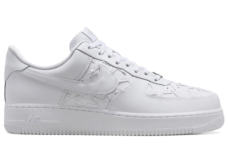 Men's Nike Air Force 1 Low Retro Triple Stars Sneakers in White/Metallic Silver (IM5750-100)