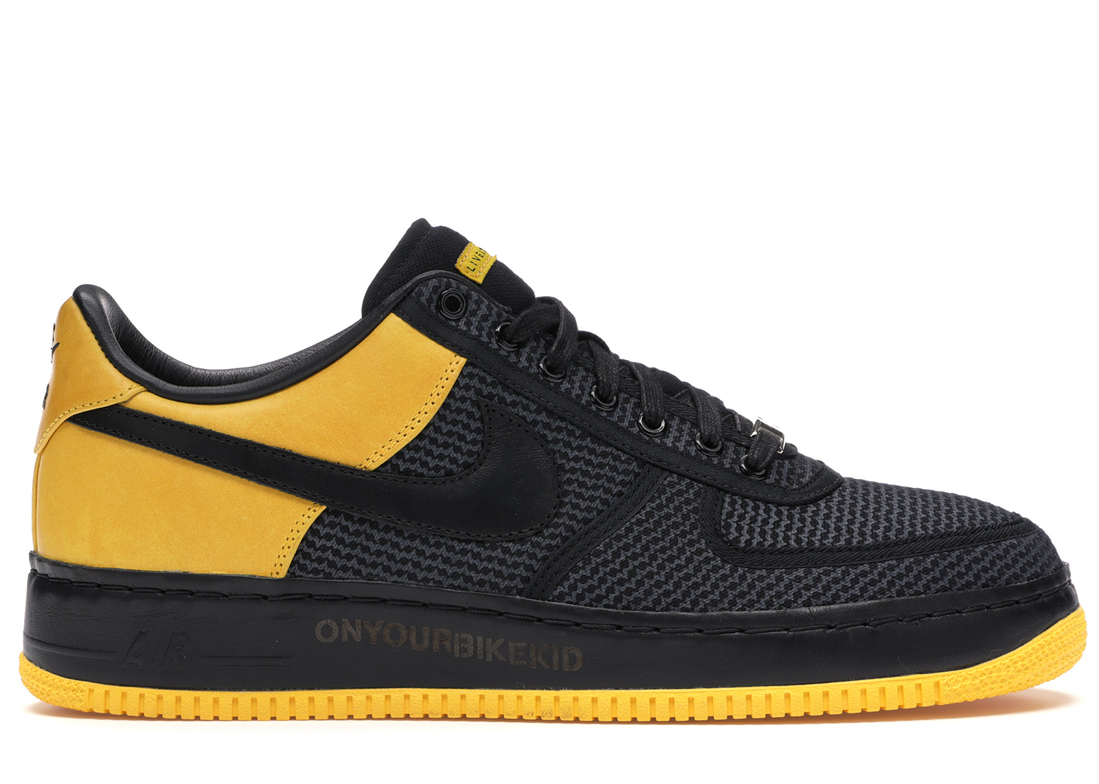AIR FORCE 1×UNDEFEATED× LIVESTRONG