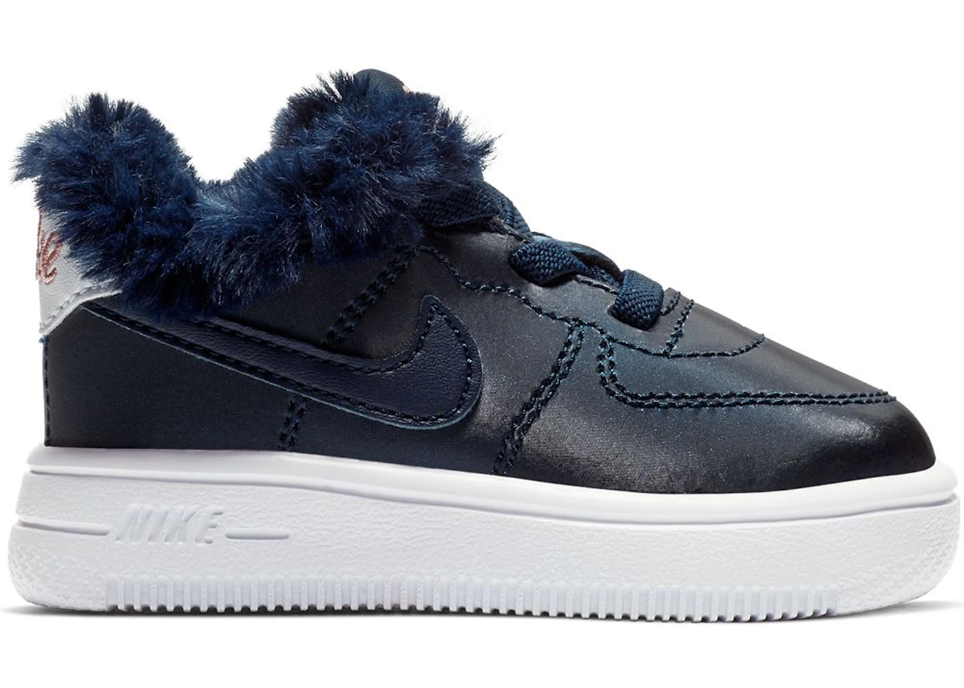 Valentine day nikes 2019 hotsell
