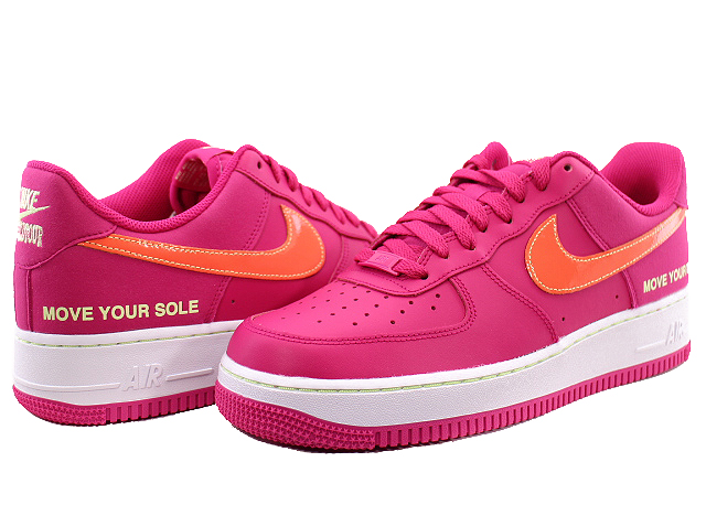 Nike Air Force 1 Low World Tour