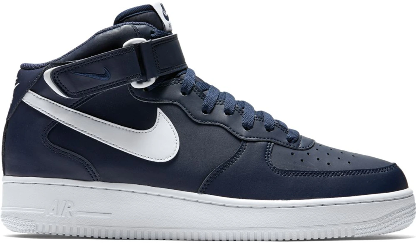 Nike Men's Air Force 1 Mid '07 Shoes