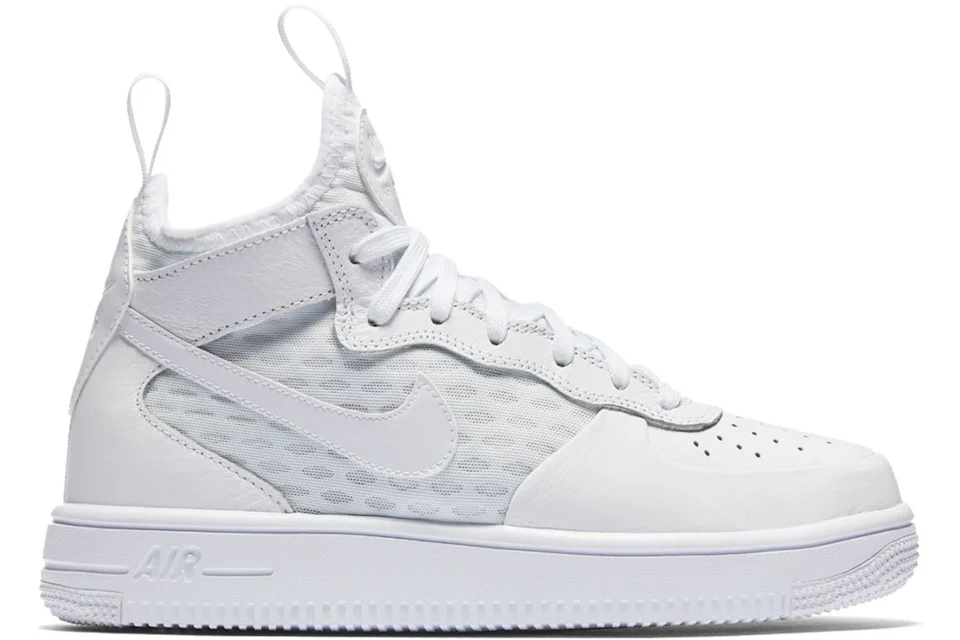 Nike ultraforce 2025 low white