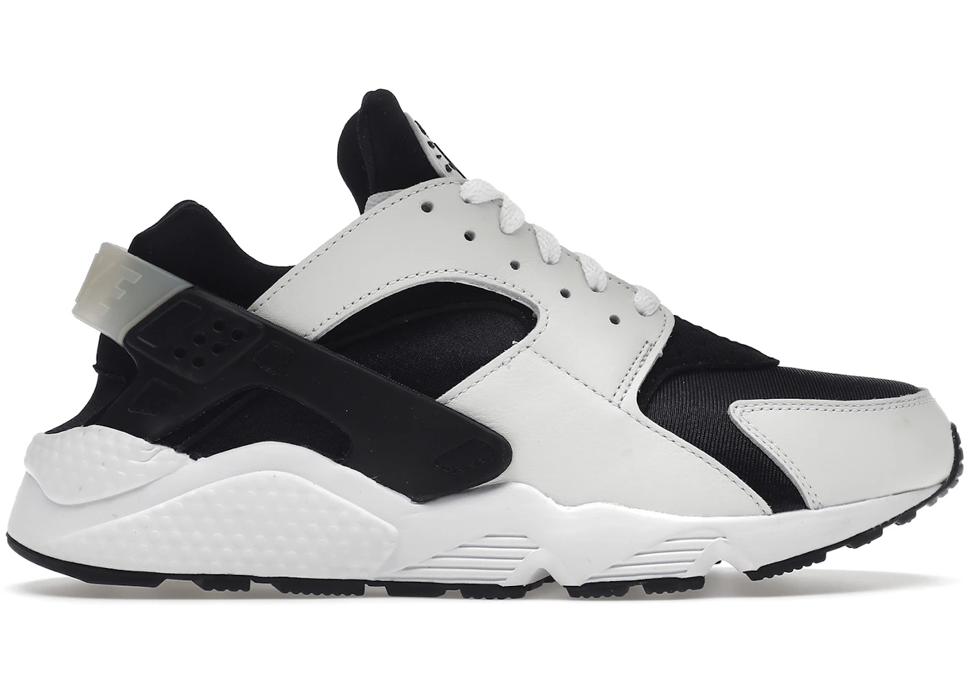 Black and white nike air huarache Clearance