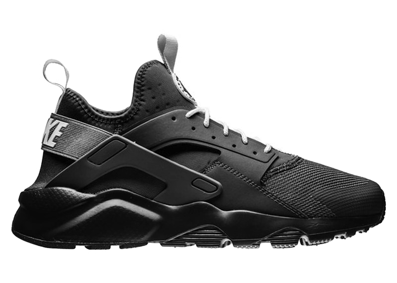 huarache run ultra noir et blanc