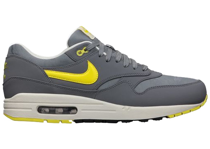 Nike yellow sale grey