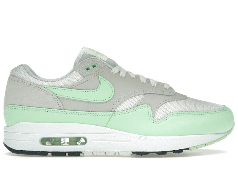 Nike Air Max Essential Summit White Photon Dust Vapor Green