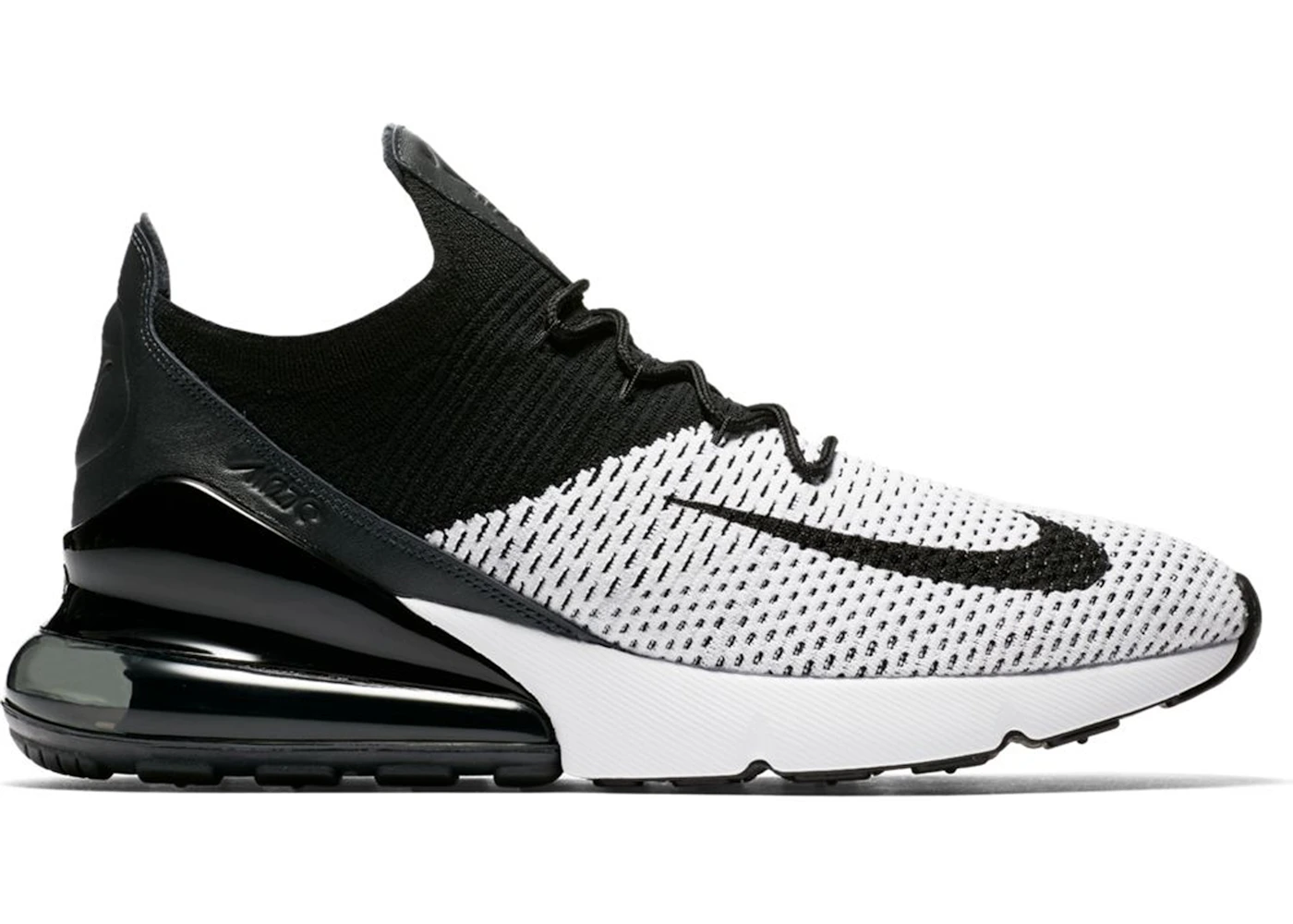 Air max flyknit top black and white
