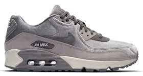 Nike hot sale 90 velvet