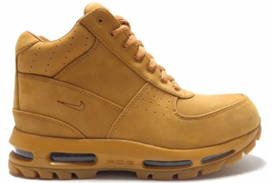 Womens nike air max top goadome boots