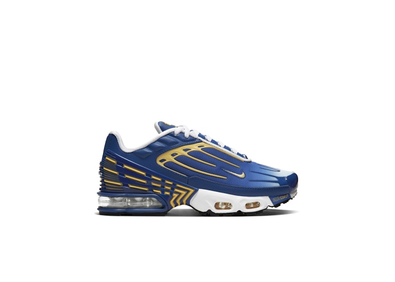 Royal blue and gold hotsell nike shoes