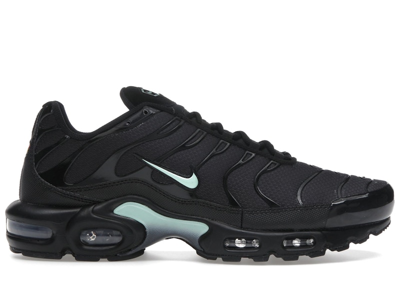 Men's Nike Air Max Plus Green Sneakers in Black/Mint