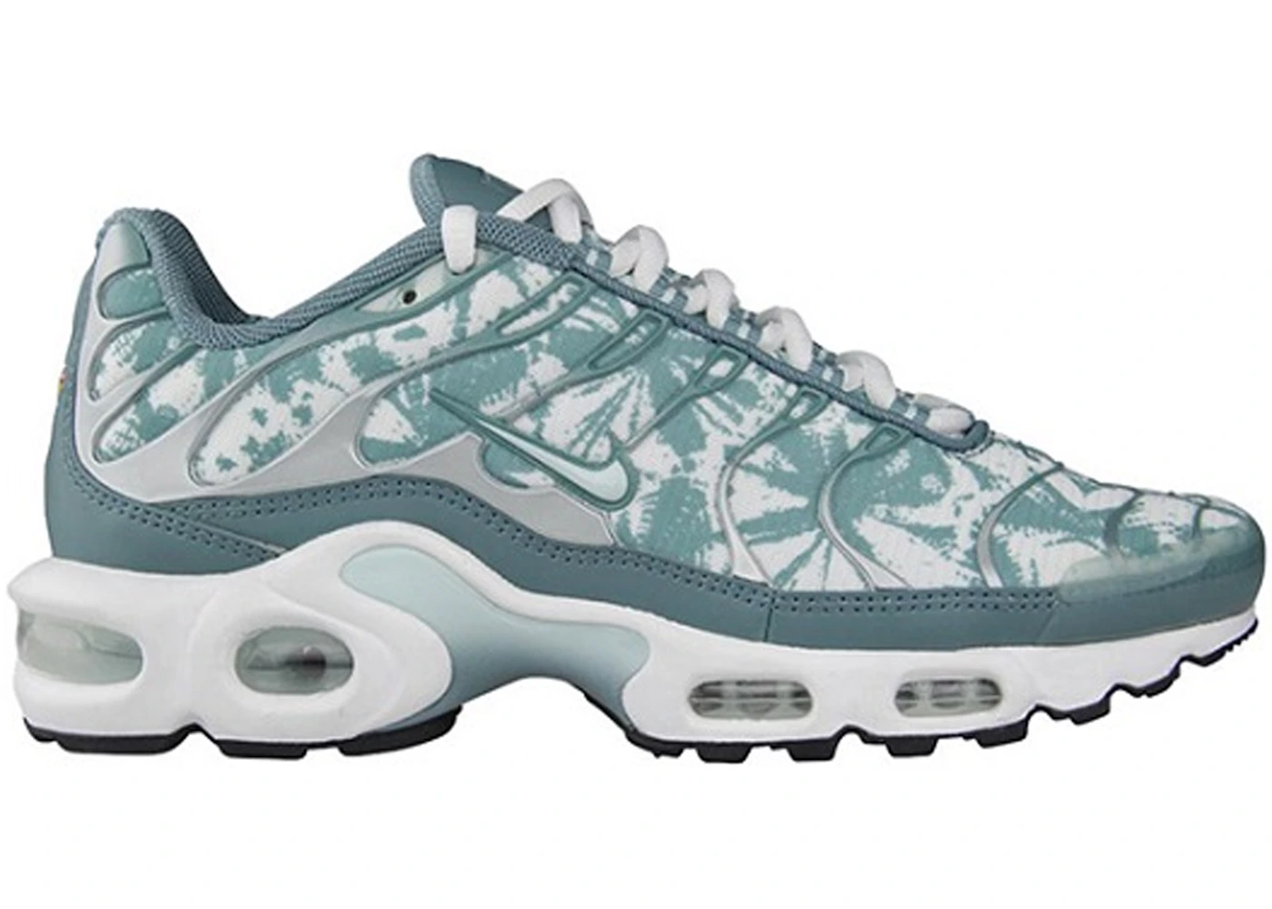 Nike air max plus tn camo deals