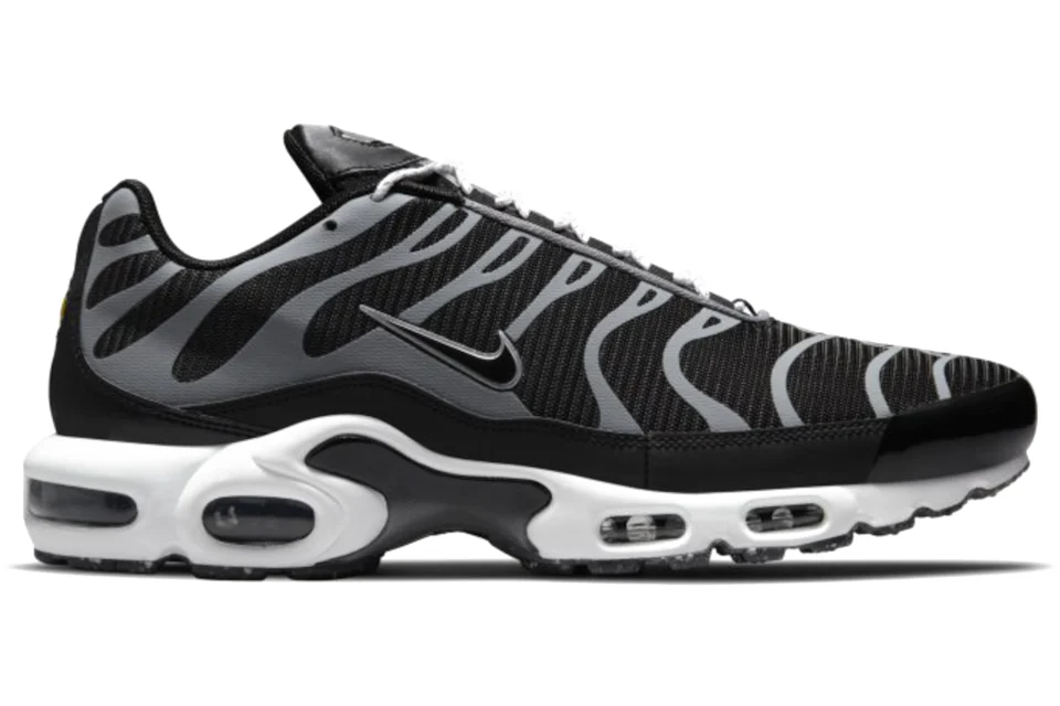Nike air max plus black black white Clearance