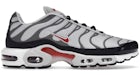 Nike Air Max Plus en Photon Dust y rojo