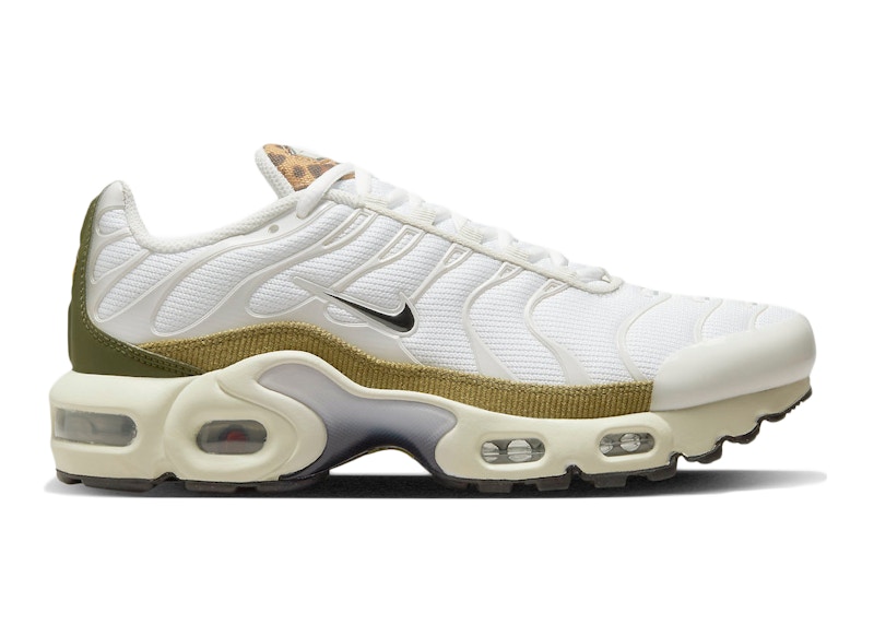 Nike air max cheap plus white and gold