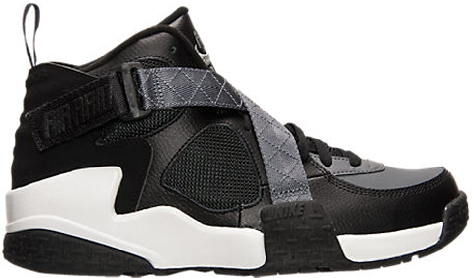 UNDEFEATED INC. - Nike Air Raid // Available now at Undefeated.com