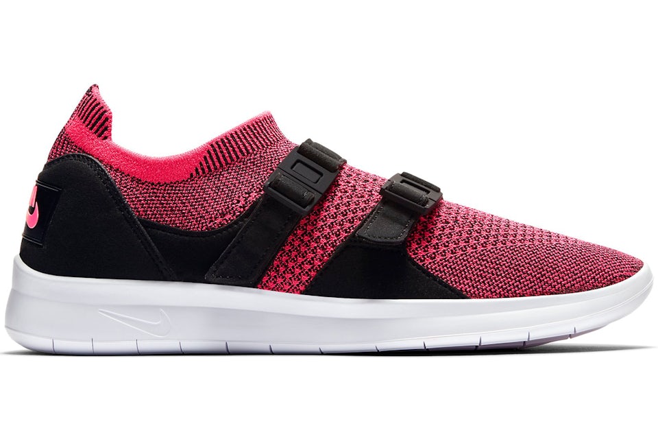 Nike flyknit 2025 racer stockx