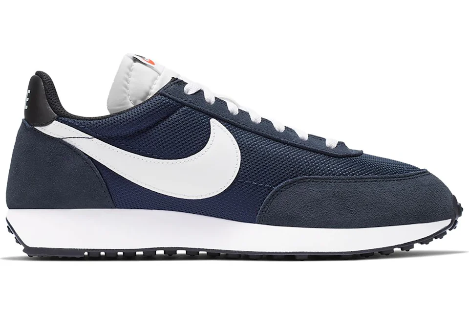 Nike tailwind 79 og top black