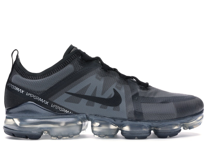 all black vapormax 2019