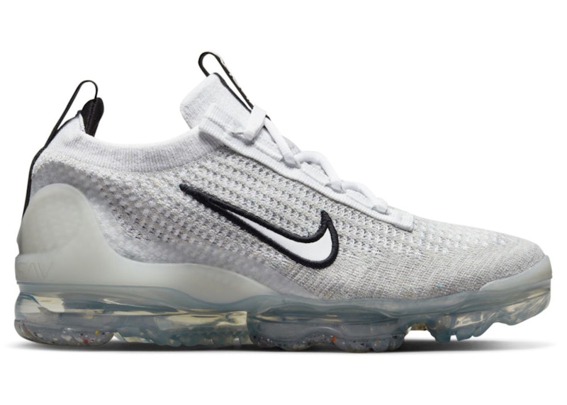 white vapormax size 6